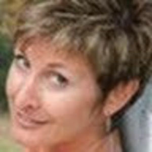 Meet your Posher, Kelly j